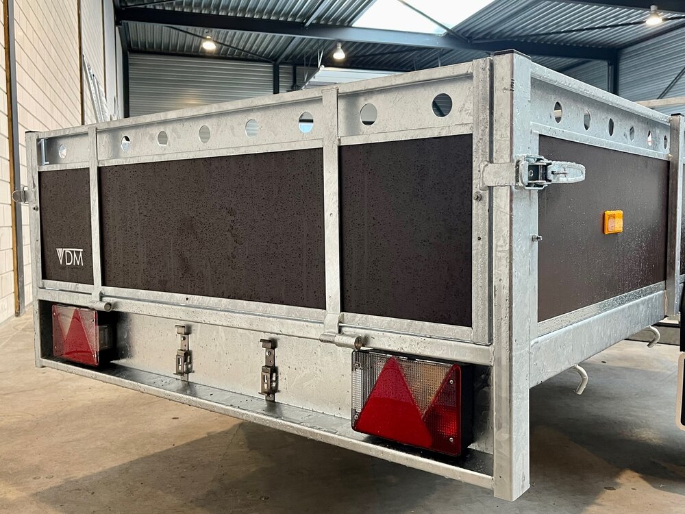 Bakwagen enkelas 257x132cm - 750kg - ongeremd