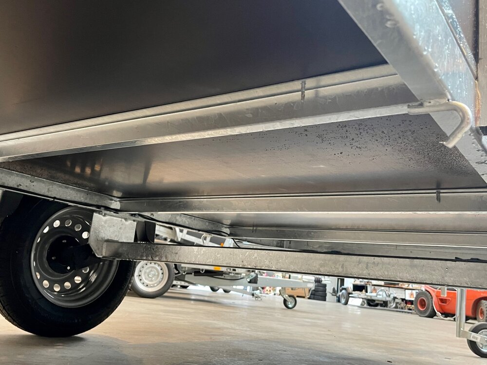 Bakwagen enkelas 257x132cm - 750kg - ongeremd