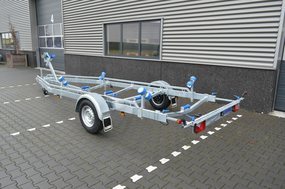 Vlemmix enkelas boottrailer 631x210cm 1800kg