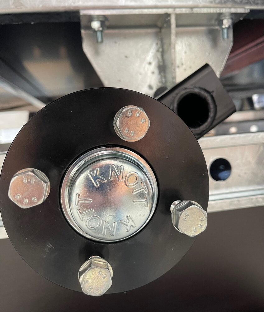 Bakwagen enkelas 257x132cm - 750kg - ongeremd