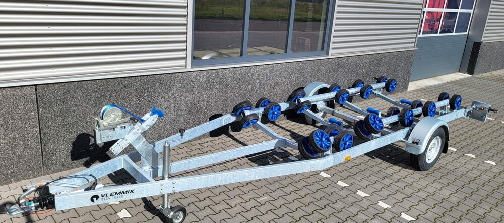 Vlemmix enkelas Flex-Roll Boottrailer 631x210cm 1350kg