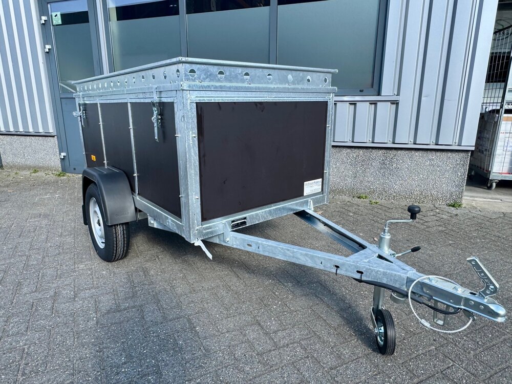 VDM bagagewagen met bruine betonplex