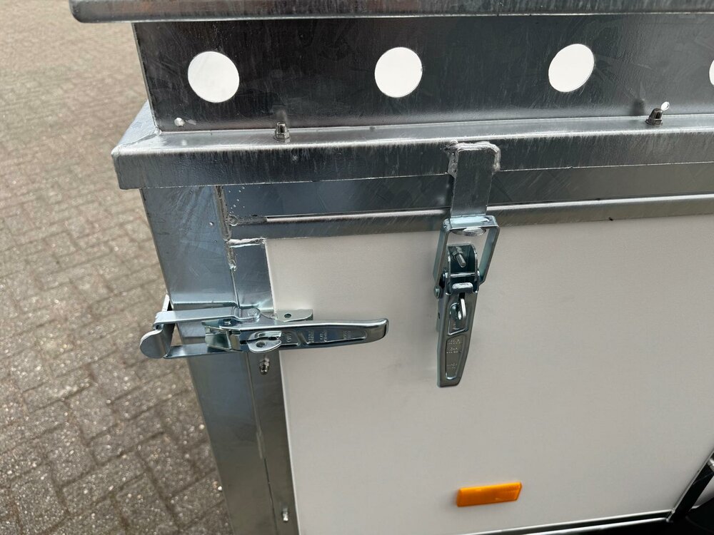 VDM bagagewagen met Witte PPL beplating