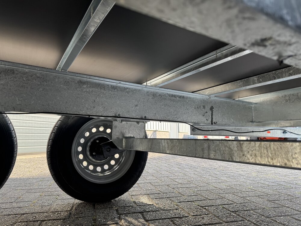 Plateauwagen 300x150cm - 750kg - ongeremd  