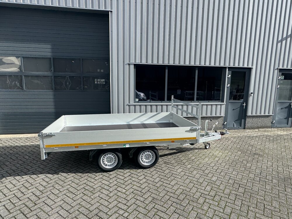 Plateauwagen 330x180cm - 2700kg - geremd 