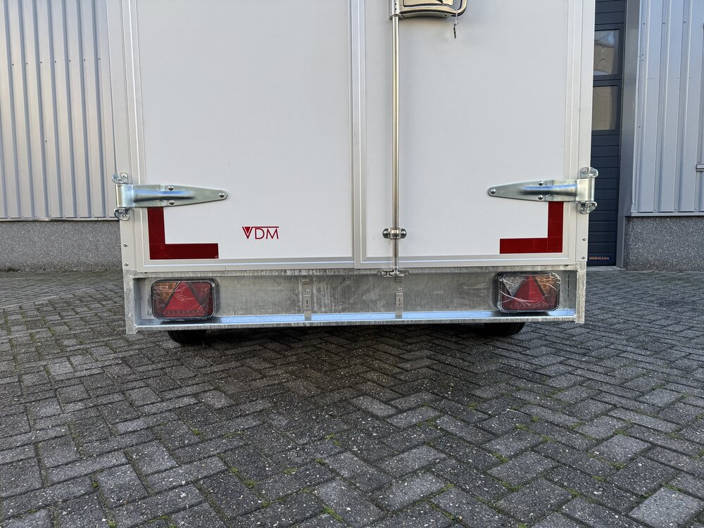 Gesloten 300x150cm - 750kg - ongeremd | VDM