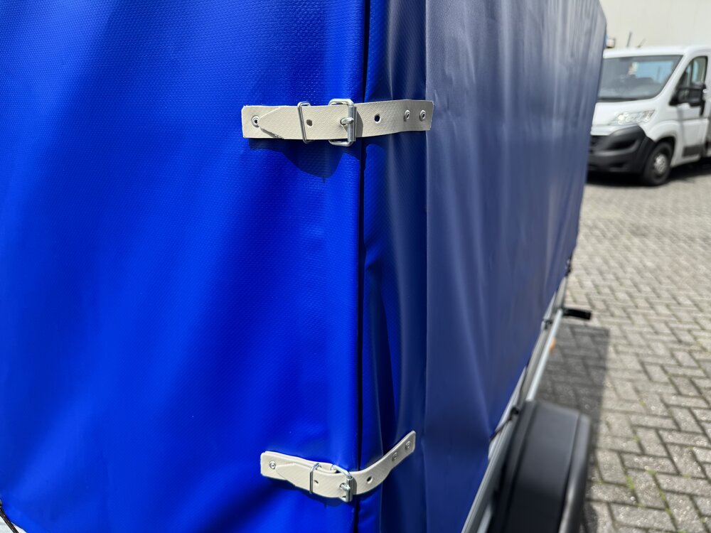 Bakwagen enkelas 208x114cm - 750kg - ongeremd - huif 120cm 