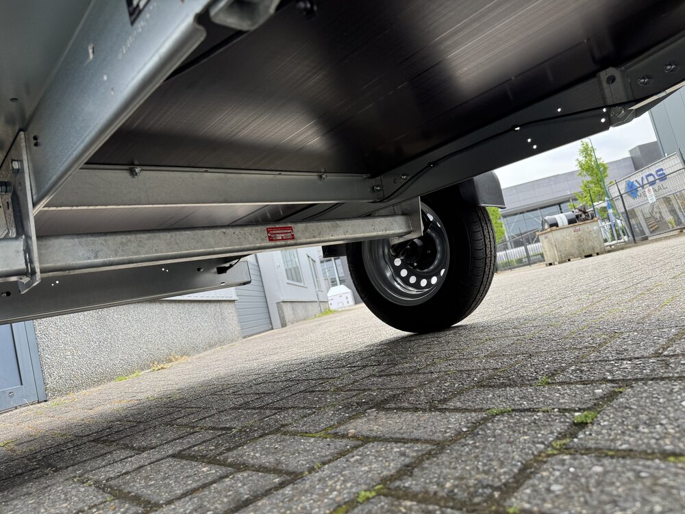 Bakwagen enkelas 208x114cm - 750kg - ongeremd - huif 120cm 