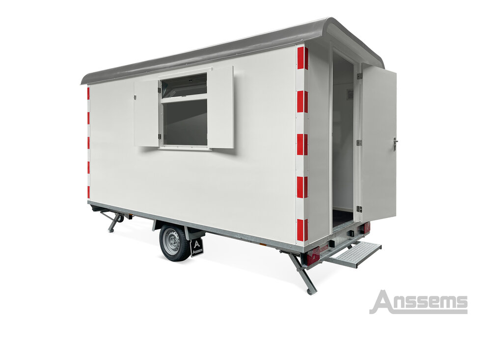 Bouwkeet / schaftkeet aanhangwagen - geremd 1400kg met Toilet