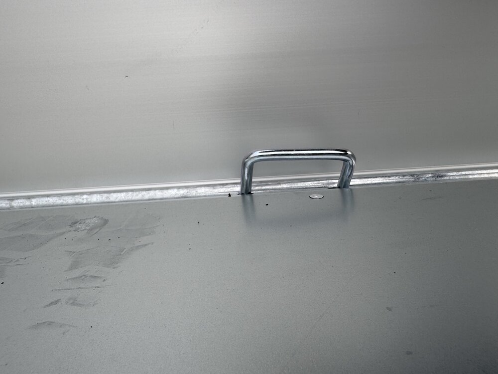 Kipper 256x150cm - 2000kg - dubbelas - geremd - elektrisch