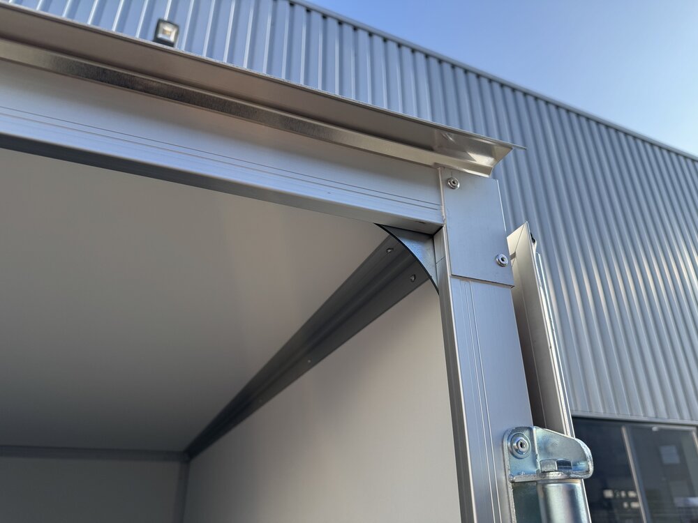 Gesloten enkelas 258x130cm - 750kg - ongeremd | VDM