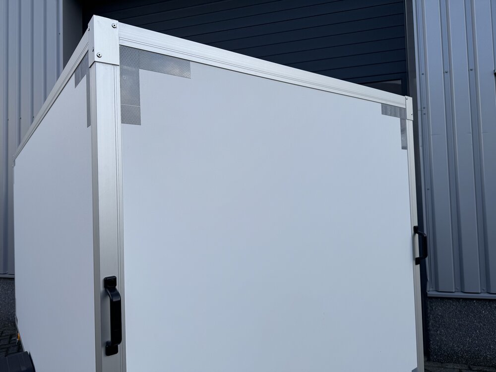 Gesloten enkelas 300x150cm - 750kg - ongeremd | VDM