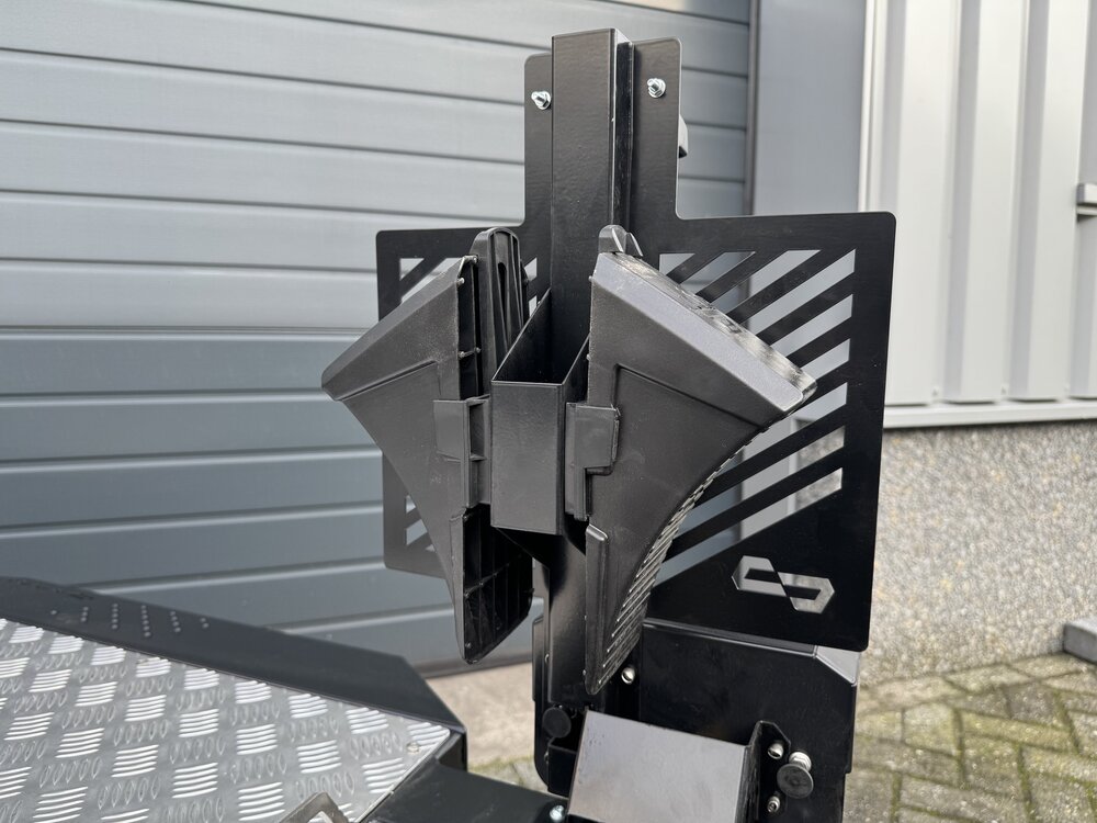 Motortrailer opvouwbaar / verlaagbaar 240x90cm 750kg  