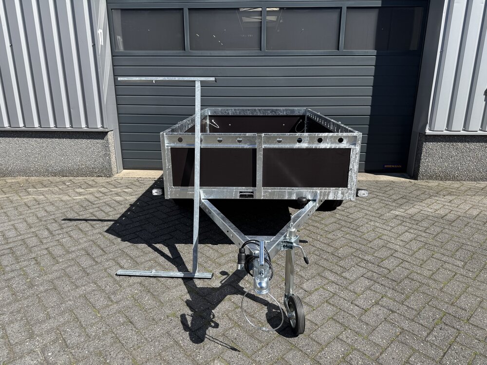 Aanhangwagen enkelas 225x132cm - 750kg - ongeremd