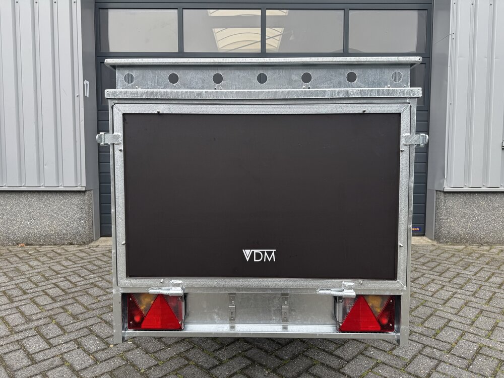 VDM bagagewagen met bruine betonplex