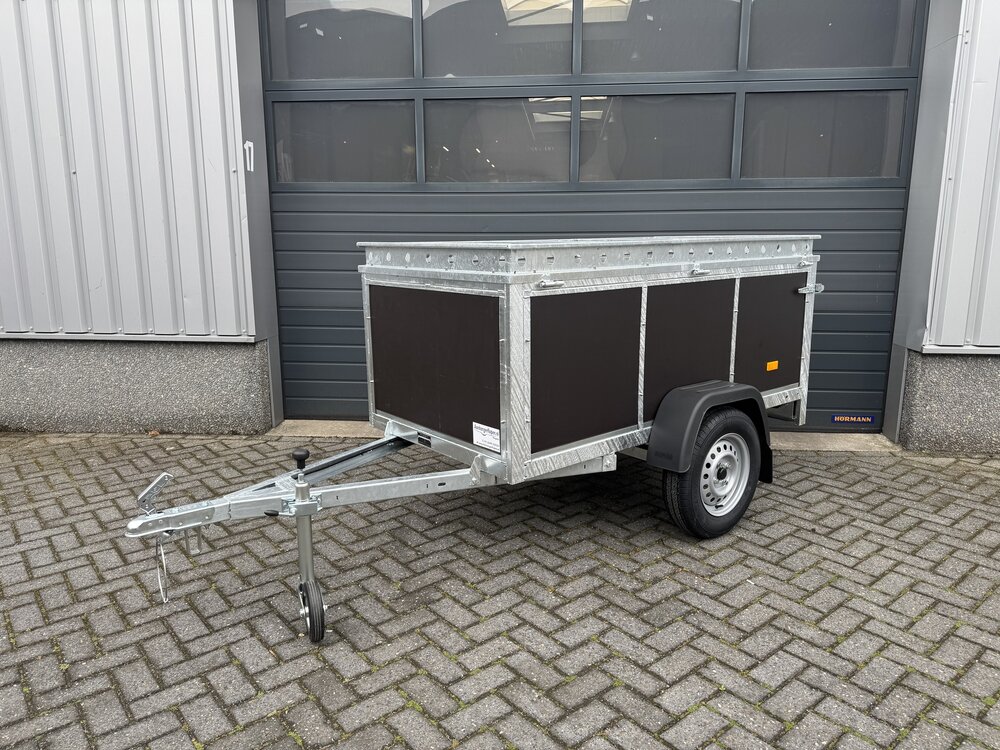 VDM bagagewagen met bruine betonplex