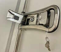 Gesloten enkelas 258x130cm - 750kg ongeremd