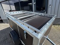 VDM bagagewagen met bruine betonplex