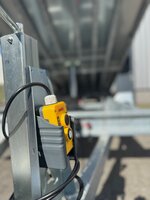 Benne basculante 355 x 178 cm - 3 500 kg - double essieu - frein&eacute;e