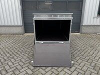 VDM bagagewagen met bruine betonplex