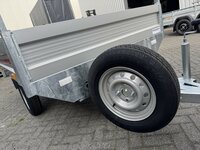 Reservewiel gemonteerd