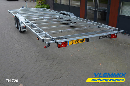 Tiny House dubbelas trailer met platform afmeting 780x244cm en 3500kg as.