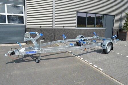 Boottrailer 631x210cm 1500kg, nu met gratis boeg geleider