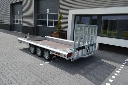 Machinetransporter 400x180cm - 3500kg - Drieasser - 3x 1500kg