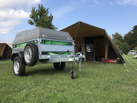 DaXara bagagewagen type 168 met inhoud 1300 Liter en veilig met schokbrekers. 