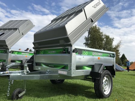 Remorque &agrave; bagages DaXara type 168 d&#039;une capacit&eacute; de 1300 litres et s&eacute;curis&eacute;e par des amortisseurs. 