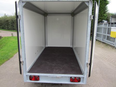 Henra gesloten aanhangwagen 265x138cm - 2700kg - dubbelas- 