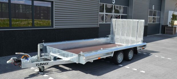 Transporteur de machines 400x180cm - 3500kg - double essieu