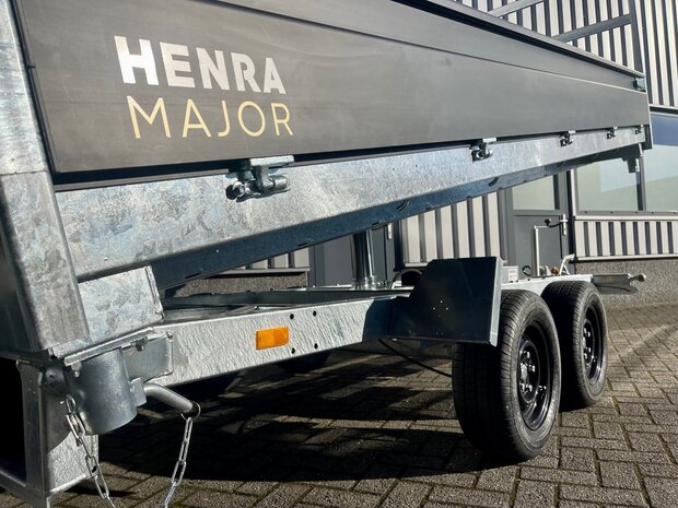 Benne électrique abaissée Henra 301x185cm avec différentes options.