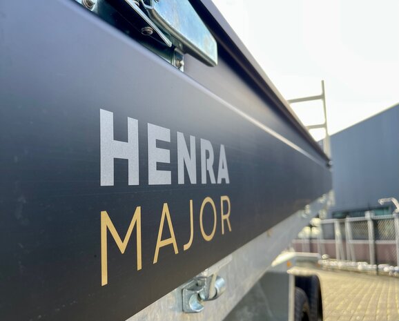 Benne électrique abaissée Henra 301x185cm avec différentes options.
