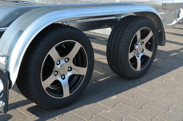  Meerprijs lichtmetalen velg per stuk