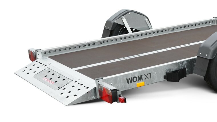 251x153cm afzinkbare WOM XT motoraanhangwagen met 750kg as.