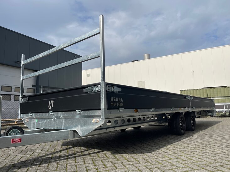 Plateauwagen geremd 503x202cm - 2700kg - met alu borden 30cm - Black Label