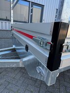 614x208cm dubbelas  2000kg - 2700kg - 3500kg  geremde plateauwagen 