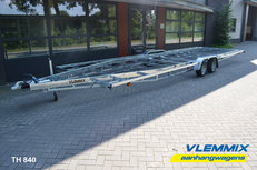 Tiny House dubbelas trailer met platform afmeting 840x244cm en 3500kg as. Tiny House dubbelas trailer met platform afmeting 840x244cm en 3500kg as.