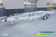 Tiny House plateau dubbelas trailer met platform afmeting 542x244cm en 3500kg as. Tiny House plateau dubbelas trailer met platform afmeting 542x244cm en 3500kg as.
