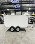 300x150cm dubbelas gesloten aanhangwagen met GRATIS OPTIE-PAKKET en LED 300x150cm dubbelas gesloten aanhangwagen met GRATIS OPTIE-PAKKET en LED