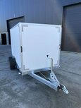300x130cm - enkelas 1500kg geremd gesloten aanhangwagen 300x130cm - enkelas 1500kg geremd gesloten aanhangwagen