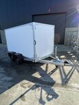 300x130cm - dubbelas geremd gesloten aanhangwagen 300x130cm - dubbelas geremd gesloten aanhangwagen